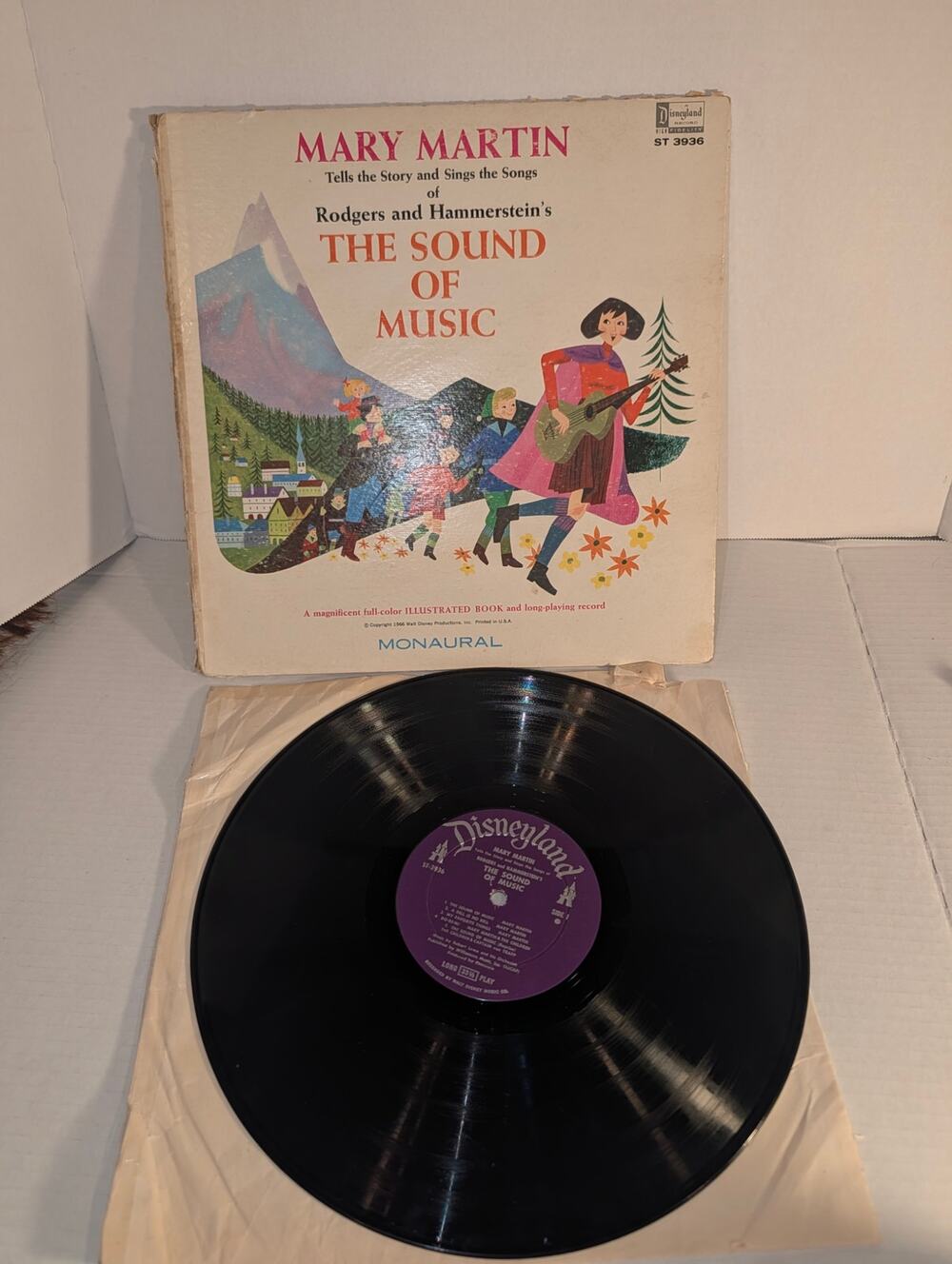 Vintage 1966 Mary Martin "The Sound of Music", 33RPM 12" Vinyl LP and Storybook